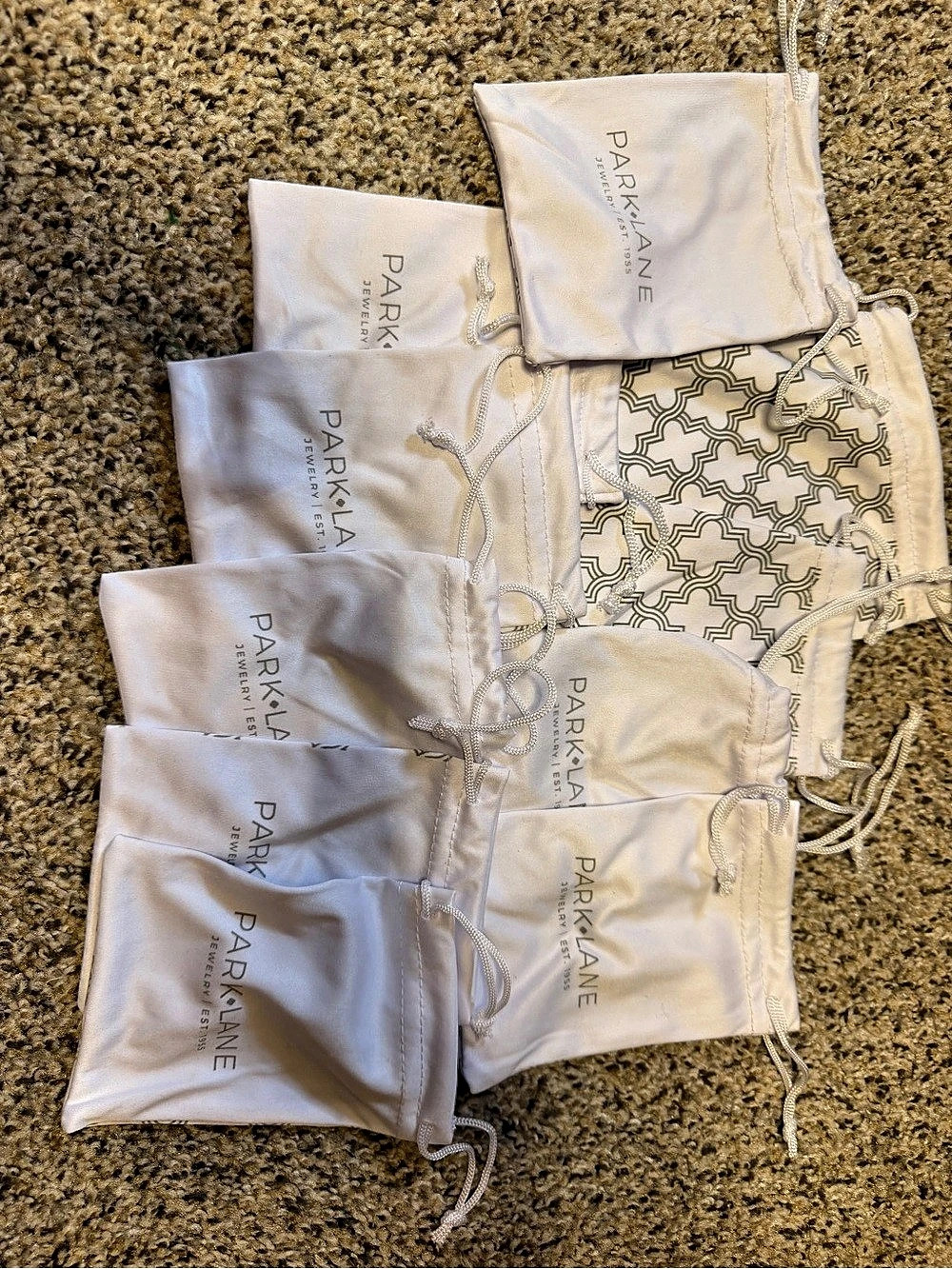 Nine PARK LANE Geometric Cosmetic Pouches. Like New